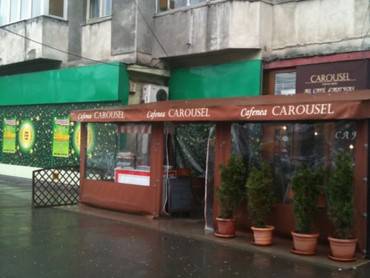 PVC transparent cafeneaCarousel 2