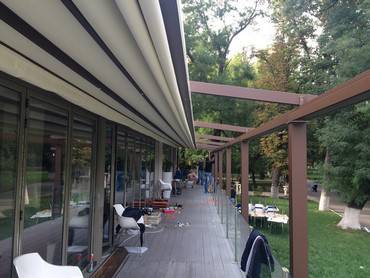 pergola Floper restaurant Caracal 5